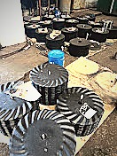 Notched disc blades