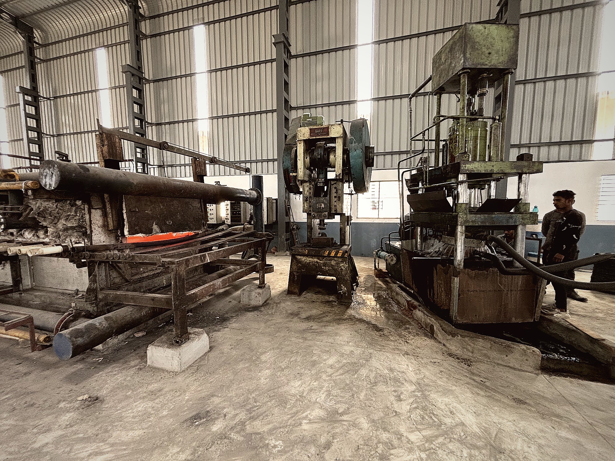 Hydraulic presses